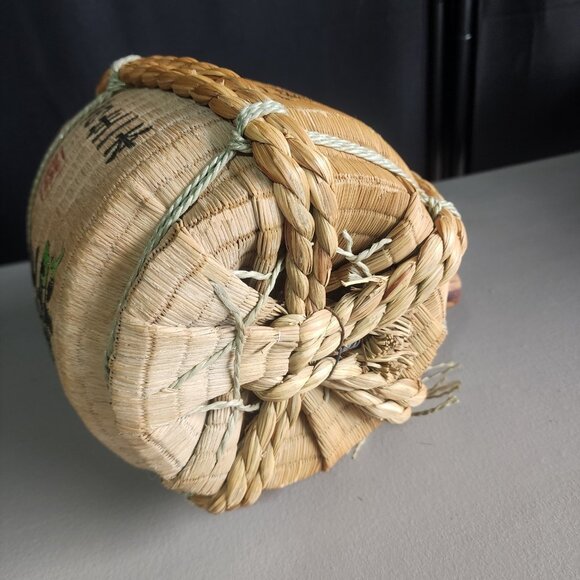 Vintage Japanese Saki Pot Ceramic Jug Jar wrapped in Bamboo Reed rope W Plug - Picture 6 of 6